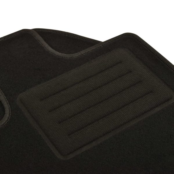 4-tlg. Autofußmatten-Set für Suzuki Jimny Handschaltgetriebe